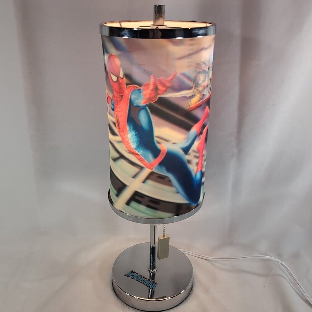 The Amazing Spider Man Corded Table Lamp Light Silver 3D Shade Marvel Hero Pull
